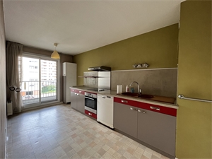appartement à la vente -   42000  SAINT-ETIENNE, surface 86 m2 vente appartement - APR693871